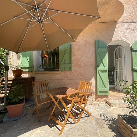 Cosy Studio - Place Du Figuier Bormes-les-Mimosas Luaran gambar